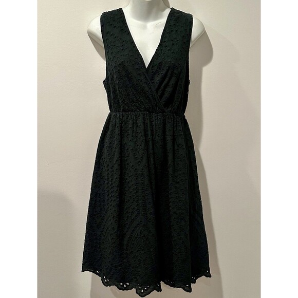 Le Ragazze Made in Italy Black Eyelet V-Neck Dress Size L Large NWT!!! - Picture 1 of 5
